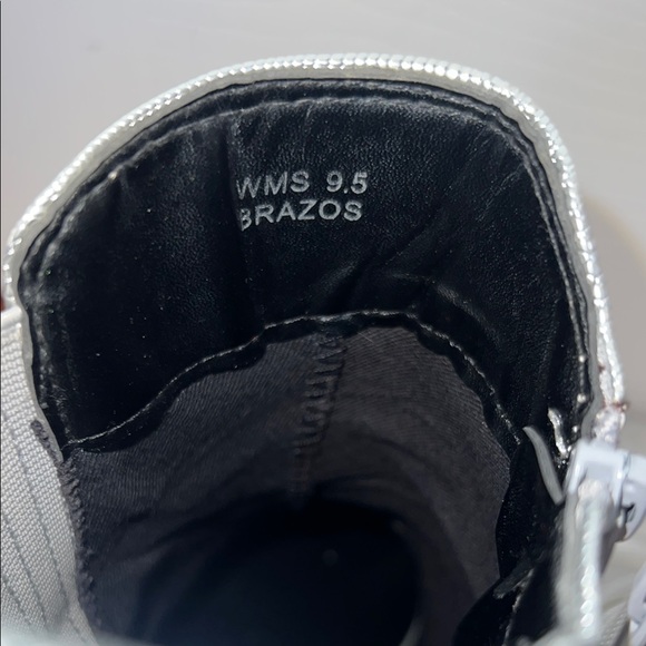 DV by Dolce Vita Metallic Silver Ankle Booties - Picture 4 of 8